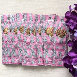 Pack of 6 Miss Designer Designer Skin tanning lotion packets